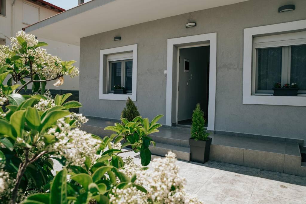Sophia'S Coastal Retreat Villa Korinós Exteriör bild
